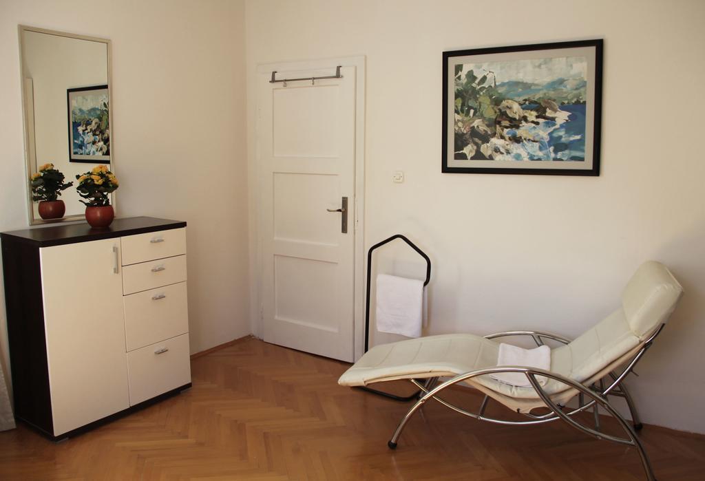 Apartments Spiro สปลิท ภายนอก รูปภาพ