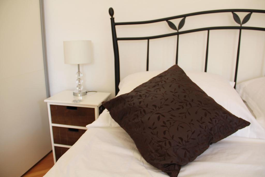 Apartments Spiro สปลิท ภายนอก รูปภาพ