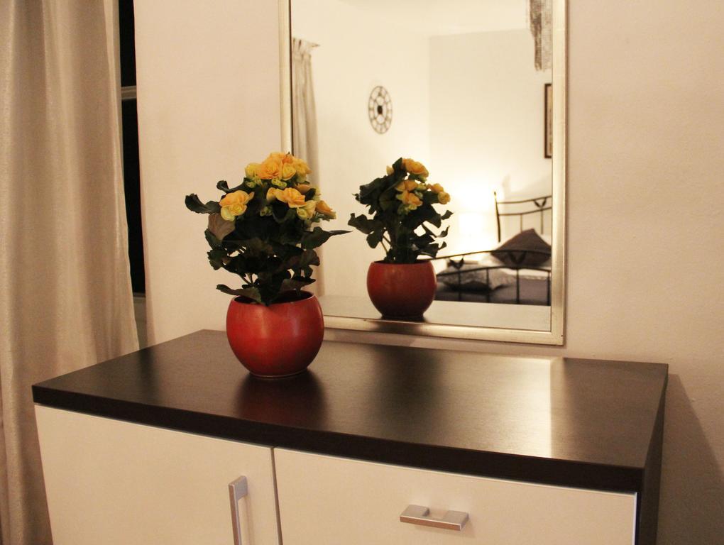 Apartments Spiro สปลิท ภายนอก รูปภาพ