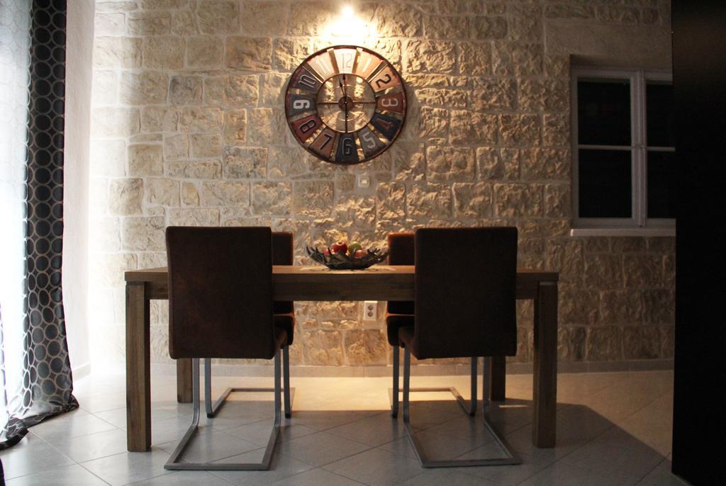 Apartments Spiro สปลิท ภายนอก รูปภาพ